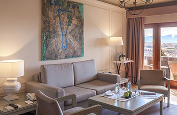 El arte preside una de las suites del Parador de Segovia