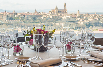 Salón de celebraciones con vistas