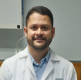 Dr. Ovidio Alonso Baena, especialista en Traumatología en el Hospital Quirónsalud Miguel Domínguez