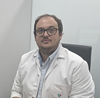 Dr. Rogelio Carratalá, especialista en Traumatología en el Hospital Quirónsalud Valencia